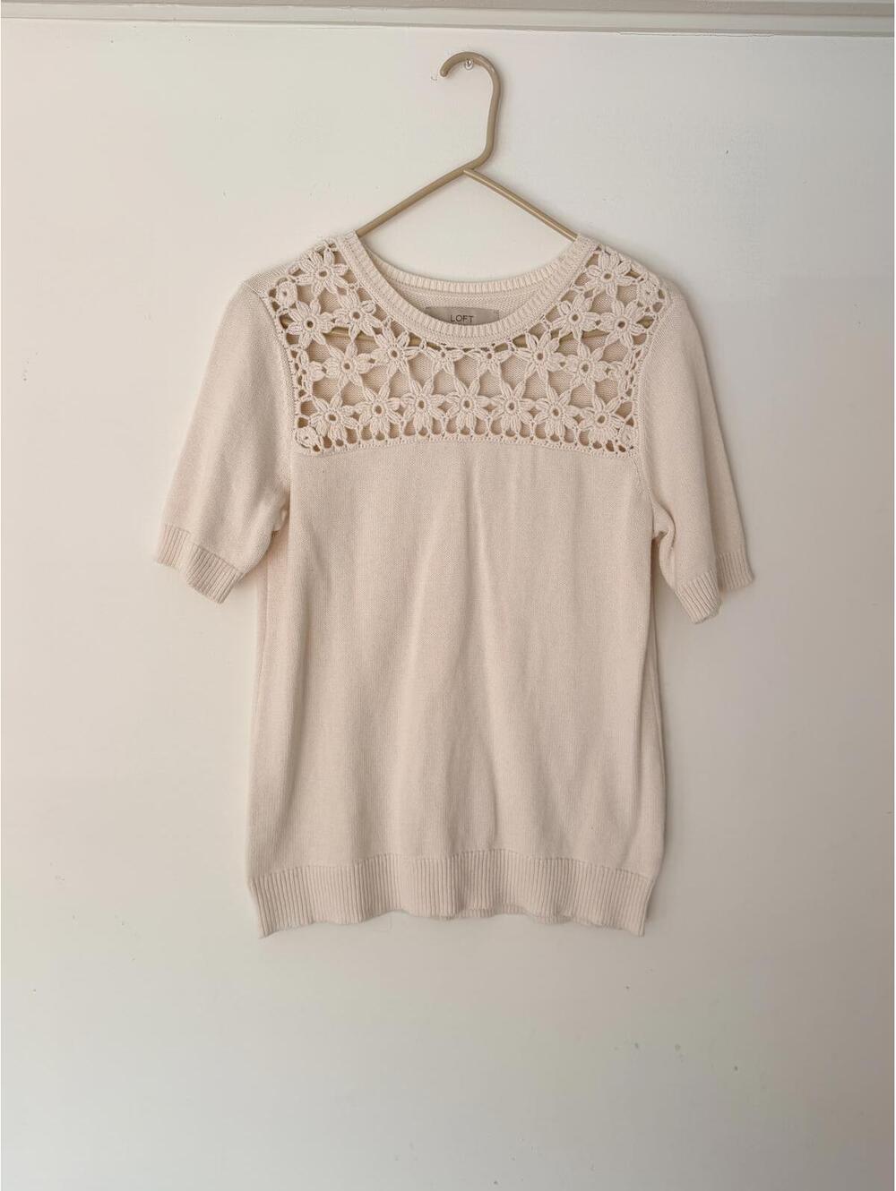 Loft Cream Short Sleeve Sweater with Crochet Floral Detail size medium